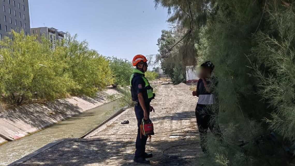 Autoridades de Torreón detectan jóvenes en canales tras la llegada del agua, generando preocupaciones sobre su seguridad.