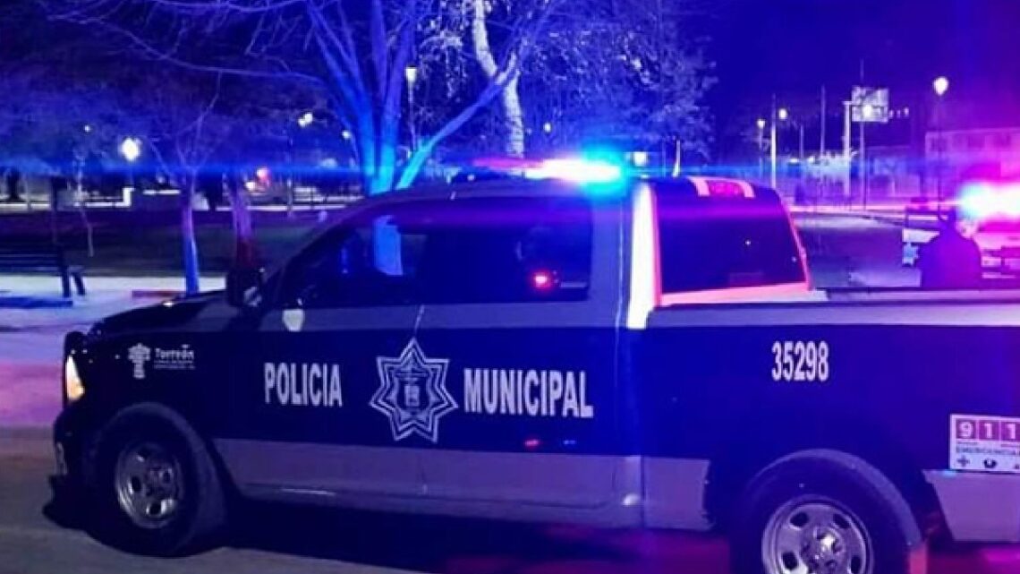 Una pelea relacionada con un lío amoroso resulta en graves lesiones para un joven en Torreón. Descubre los detalles.