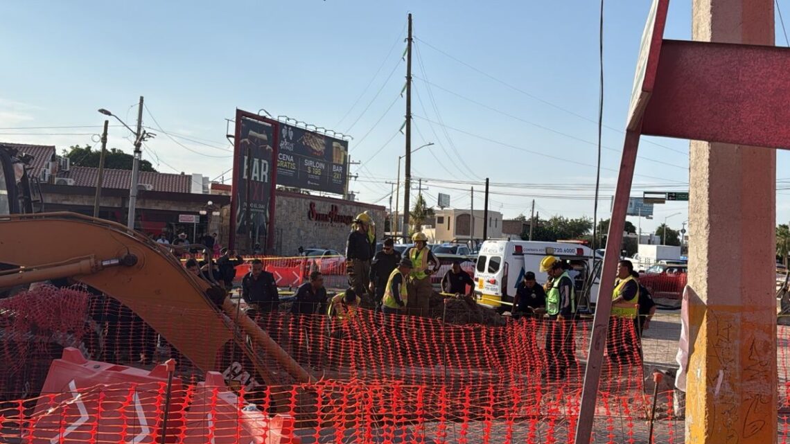 Un trágico accidente en Torreón ocasiona la muerte de un trabajador y lesiones a otro en obra vial.