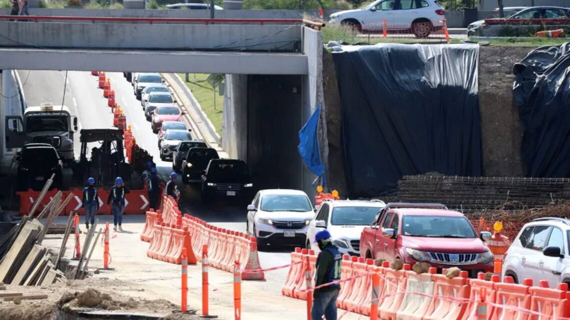 Las obras viales en San Pedro están causando caos vehicular y complicando la movilidad de miles de automovilistas.