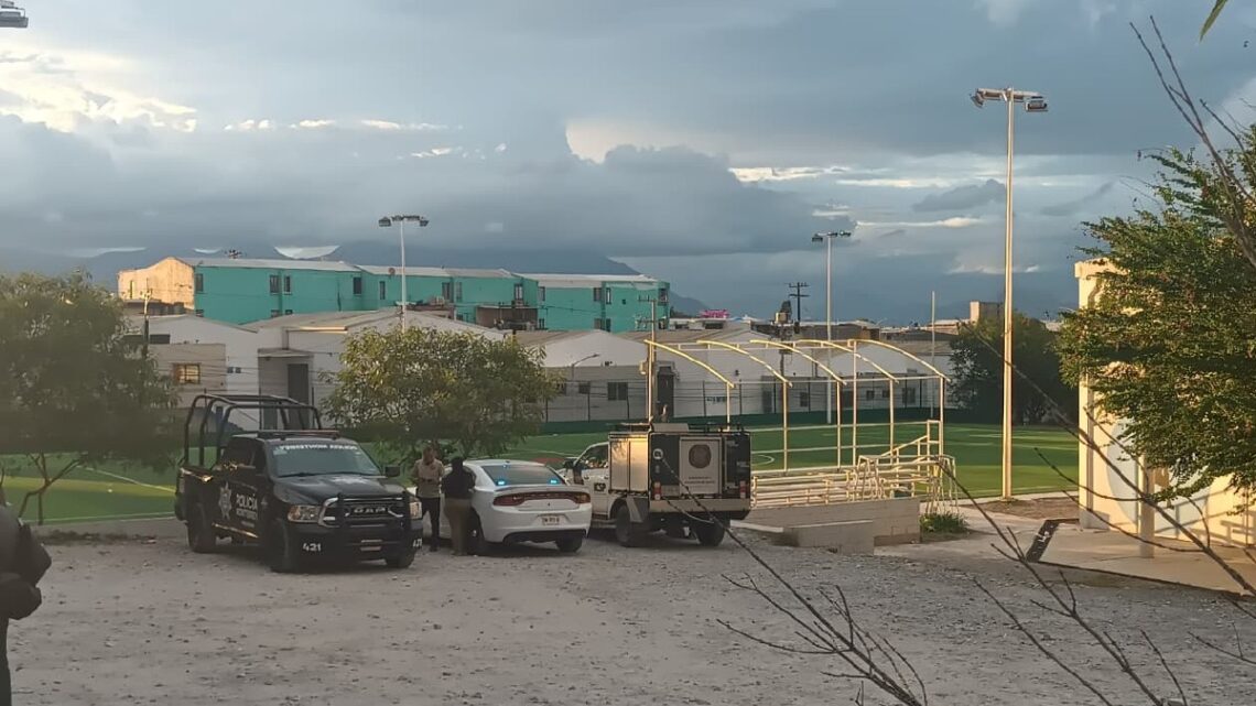 Trágico suceso en Monterrey: un hombre murió tras desvanecerse en un partido de futbol en Valle de Infonavit.