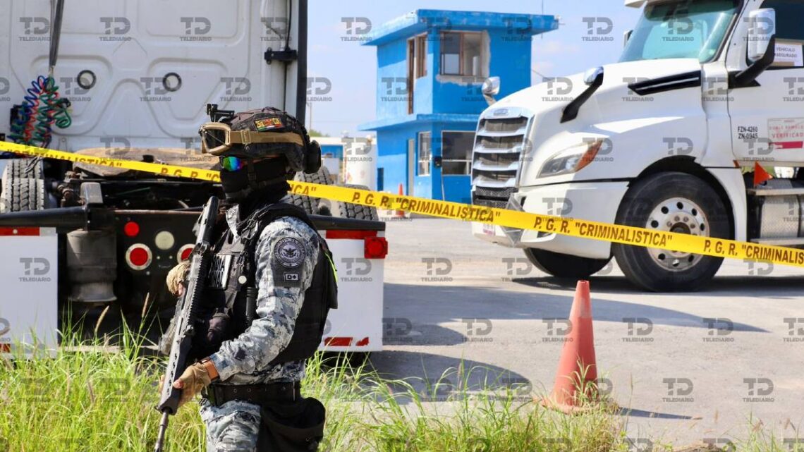 La reciente captura del líder huachicolero Jesús Ricardo N revela operaciones irregulares en Nuevo León bajo permisos ambientales.