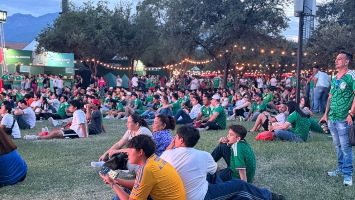 El Fan Fest en Fundidora reúne a miles de aficionados tras el triunfo de México sobre Sudáfrica en el Mundial.