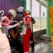 Un incidente violento en el Metro de Escobedo dejó a una mujer lesionada, sorprendiendo a los pasajeros presentes.