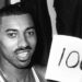 Un joven de Portland descubre una chaqueta de los Lakers y transforma su compra de 3 dólares en una ganancia increíble.