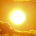 Descubre cómo afecta el clima soleado de Monterrey a la cultura musical y social de la ciudad este lunes.