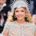 La nueva canción de Beyoncé marca el inicio de la celebración del 20 aniversario de B'Day con una cuenta regresiva emocionante.