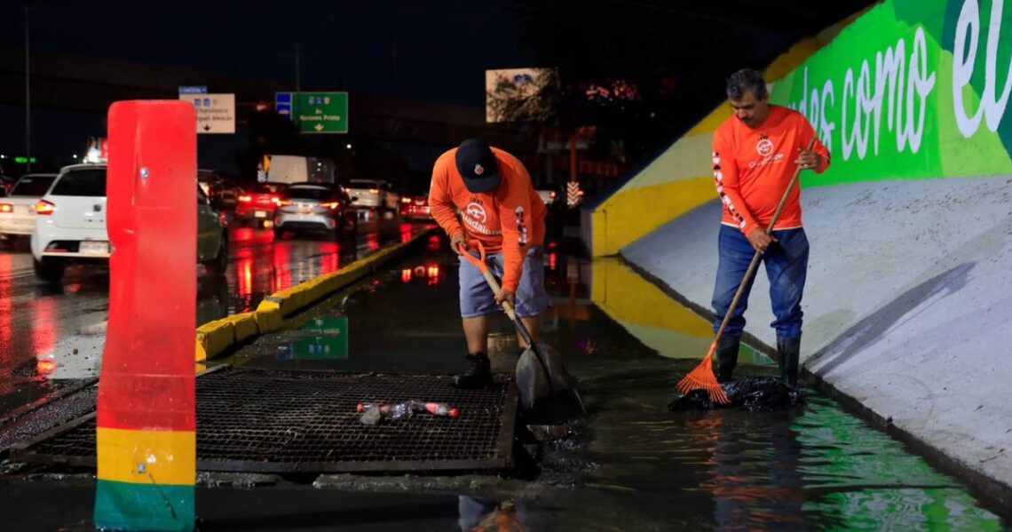 Tras las fuertes lluvias, el municipio de Guadalupe recolectó 150 toneladas de basura, solicitando conciencia ciudadana para evitar encharcamientos.