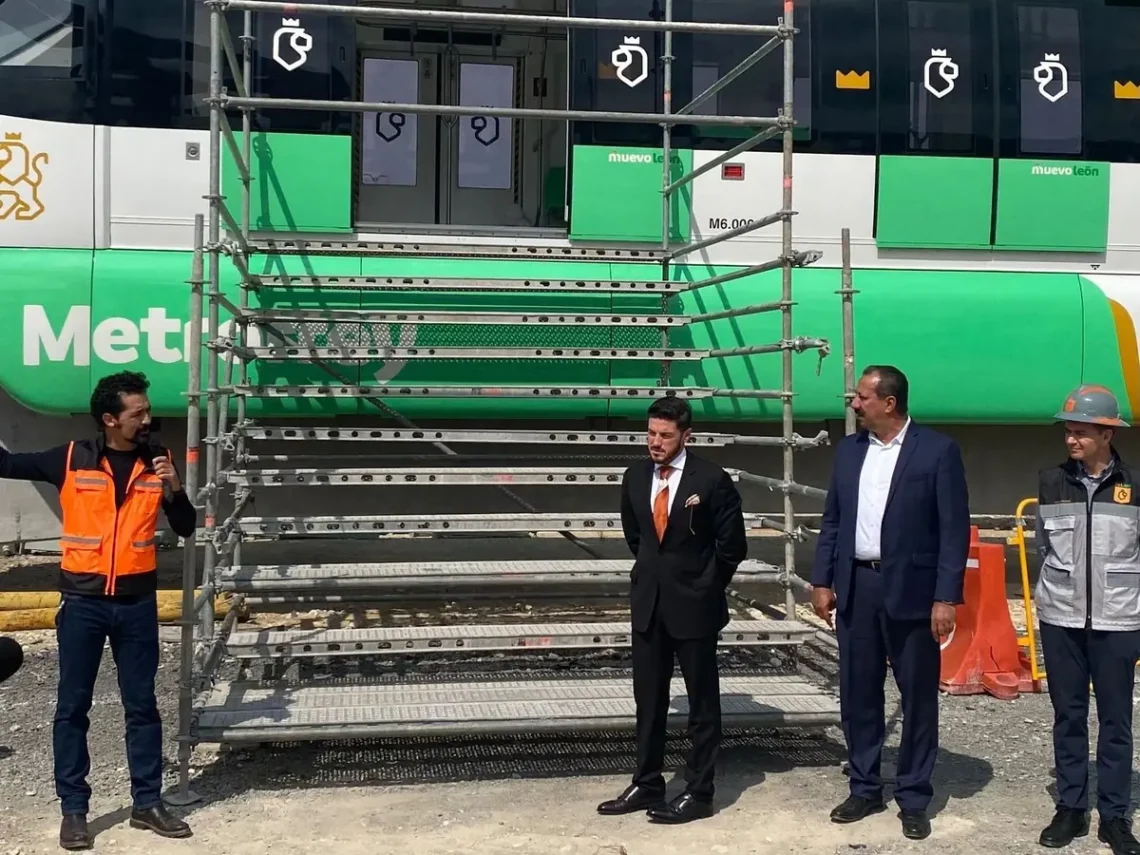 La llegada del sexto tren del Metro en Nuevo León promete optimizar la conexión con el Aeropuerto Internacional de Monterrey.