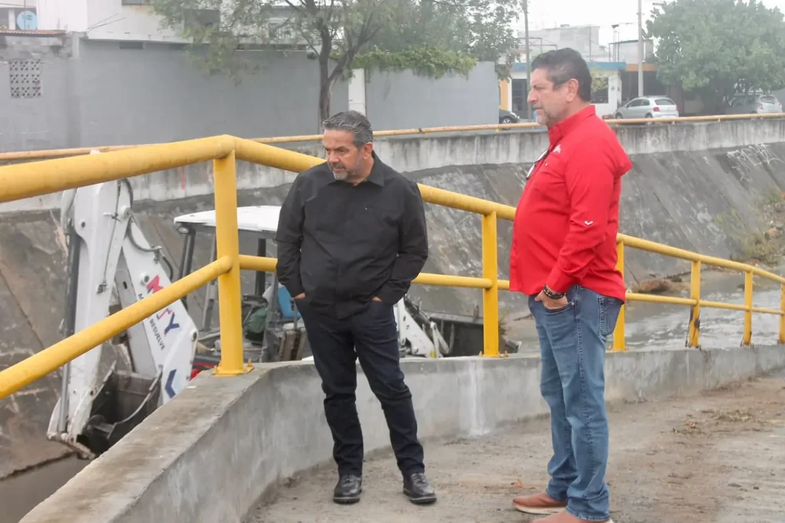 Descubre cómo el retiro de basura del Canal Medular en Monterrey previene inundaciones futuras durante las lluvias.
